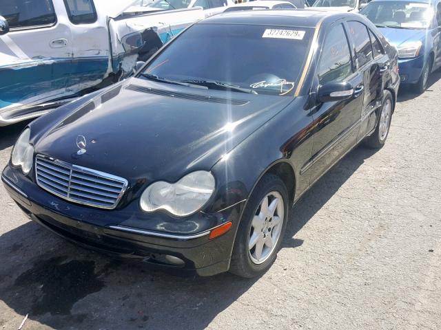 WDBRF61J62F255315 - 2002 MERCEDES-BENZ C 240 BLACK photo 2