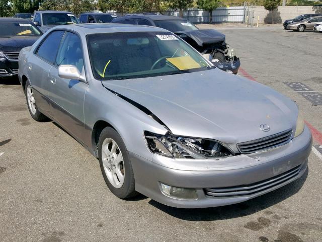 JT8BF28G210318657 - 2001 LEXUS ES 300 SILVER photo 1