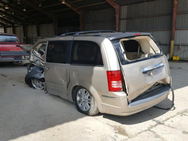 2A8HR64X58R148593 - 2008 CHRYSLER TOWN & COU GOLD photo 3