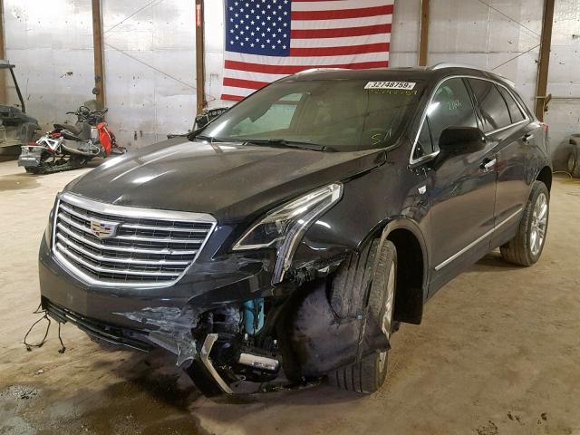 1GYKNFRS0HZ153142 - 2017 CADILLAC XT5 PLATIN BLACK photo 2