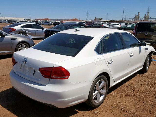 1VWBP7A37DC051163 - 2013 VOLKSWAGEN PASSAT SE WHITE photo 4