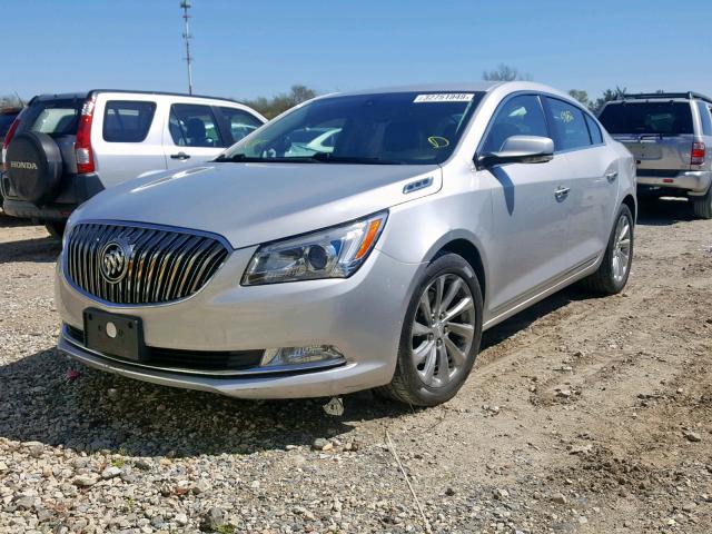 1G4GB5G3XFF289914 - 2015 BUICK LACROSSE SILVER photo 2