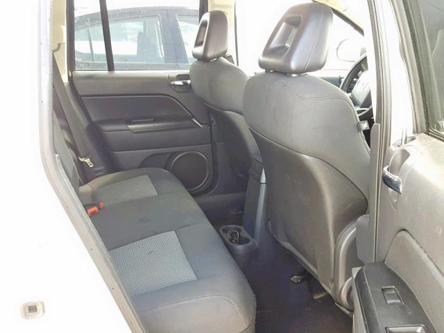 1J4FT47A19D140033 - 2009 JEEP COMPASS SP 白色 照片 6