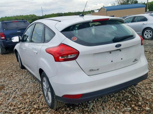 1FADP3K29GL244967 - 2016 FORD FOCUS SE WHITE photo 3