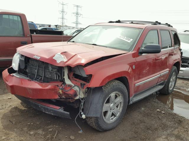 1J4HR58225C527629 - 2005 JEEP GRAND CHER RED photo 2