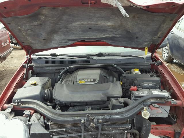 1J4HR58225C527629 - 2005 JEEP GRAND CHER RED photo 7