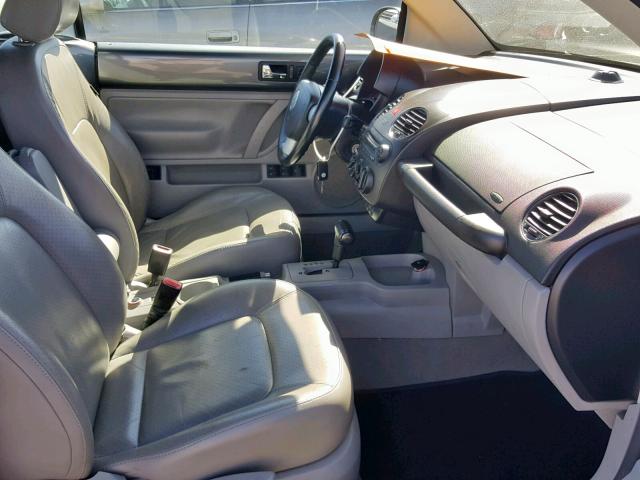 3VWSG31Y27M400706 - 2007 VOLKSWAGEN NEW BEETLE Grafit foto 5