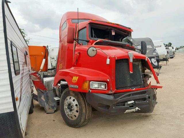 1XKADB8X66J092695 - 2006 KENWORTH CONSTRUCTI RED photo 1