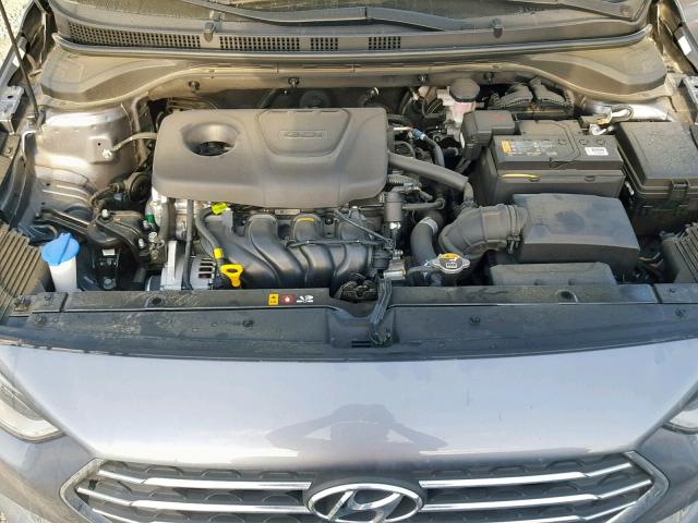 3KPC24A36KE051763 - 2019 HYUNDAI ACCENT SE GRAY photo 7