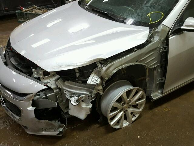 1G11E5SA4GU158913 - 2016 CHEVROLET MALIBU LIM 银色 照片 9