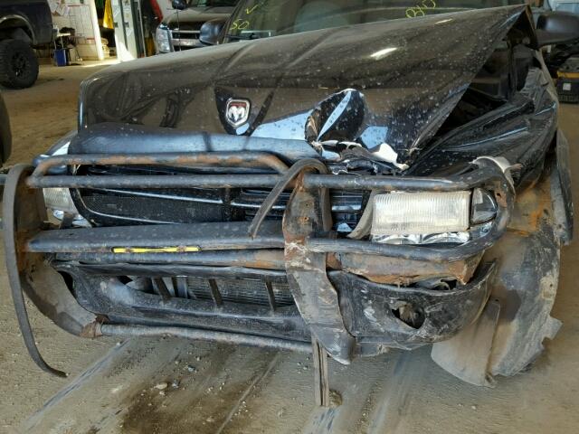 1B7GG22X6XS281056 - 1999 DODGE DAKOTA BLACK photo 9