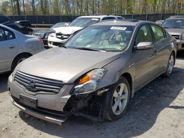 1N4BL21E68N439424 - 2008 NISSAN ALTIMA 3.5 GOLD photo 2