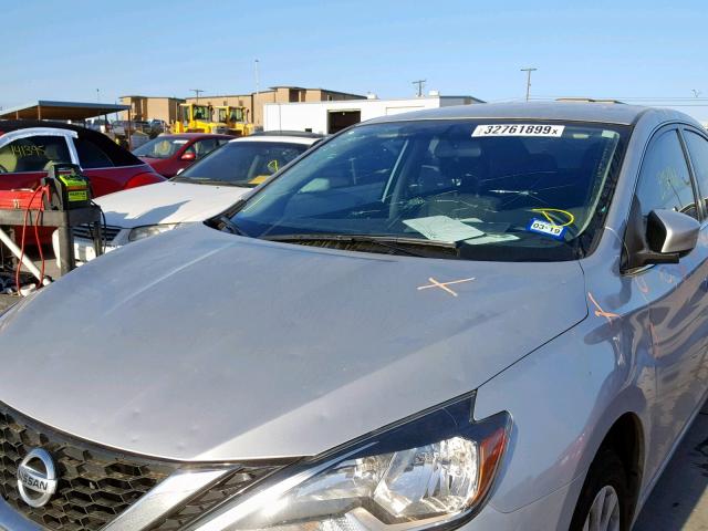 3N1AB7AP9HY378602 - 2017 NISSAN SENTRA S SILVER photo 9