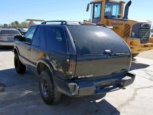 1GNCS18X53K113859 - 2003 CHEVROLET BLAZER BLACK photo 3