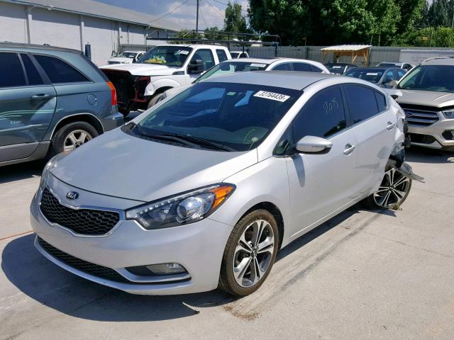 KNAFX4A89G5528843 - 2016 KIA FORTE EX SILVER photo 2