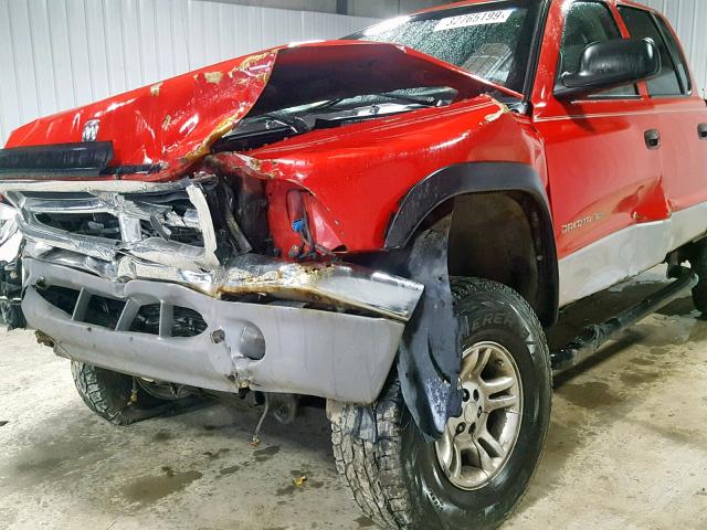 1B7HG2AN51S242647 - 2001 DODGE DAKOTA QUA RED photo 9