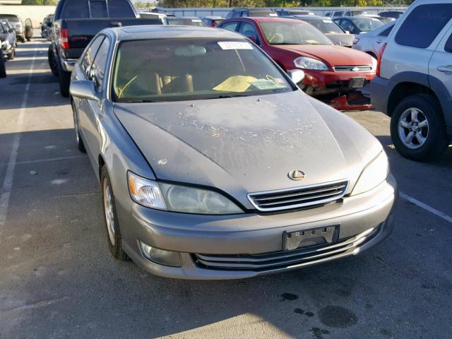 JT8BF28G910292705 - 2001 LEXUS ES 300 SILVER photo 1