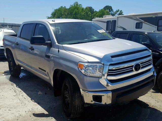 5TFDW5F17GX558345 - 2016 TOYOTA TUNDRA CRE SILVER photo 1