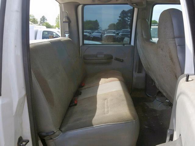 1FDAW56P27EA69351 - 2007 FORD F550 SUPER WHITE photo 6