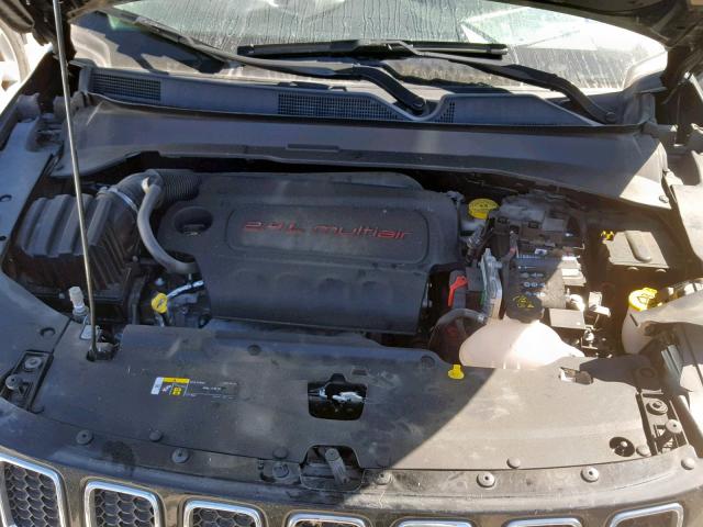 3C4NJCAB7JT500519 - 2018 JEEP COMPASS SP 黑色 照片 7