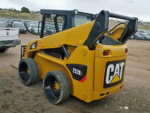 CAT0252BKSCP05940 - 2011 CATERPILLAR 252B YELLOW photo 3