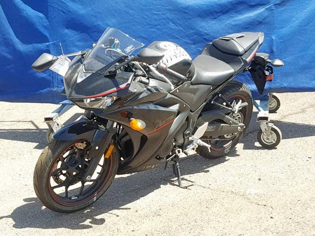 MH3RH06Y8JK018458 - 2018 YAMAHA YZFR3 BLACK photo 2