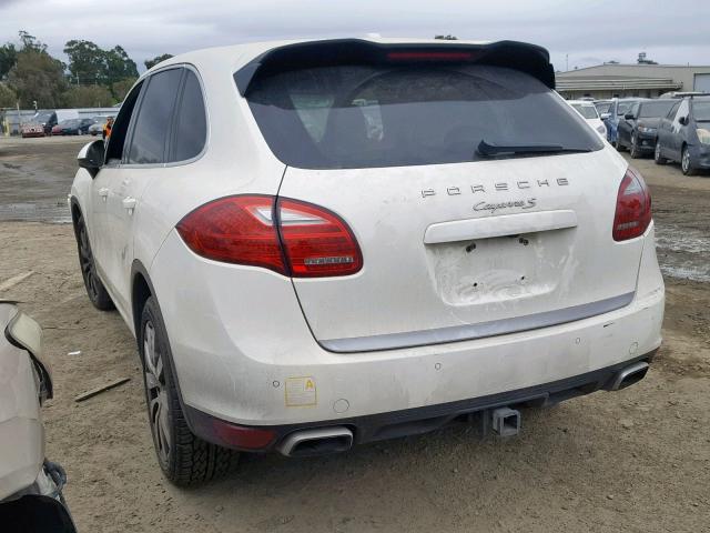 WP1AB2A29BLA44556 - 2011 PORSCHE CAYENNE S WHITE photo 3