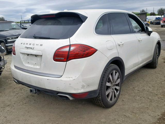 WP1AB2A29BLA44556 - 2011 PORSCHE CAYENNE S WHITE photo 4