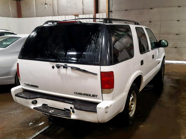 1GNDT13W52K113276 - 2002 CHEVROLET BLAZER WHITE photo 4