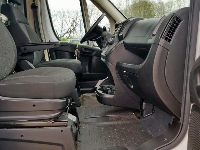 3C6TRVNGXHE500621 - 2017 RAM PROMASTER 白色 照片 5