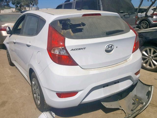 KMHCT5AE3HU325849 - 2017 HYUNDAI ACCENT SE WHITE photo 3