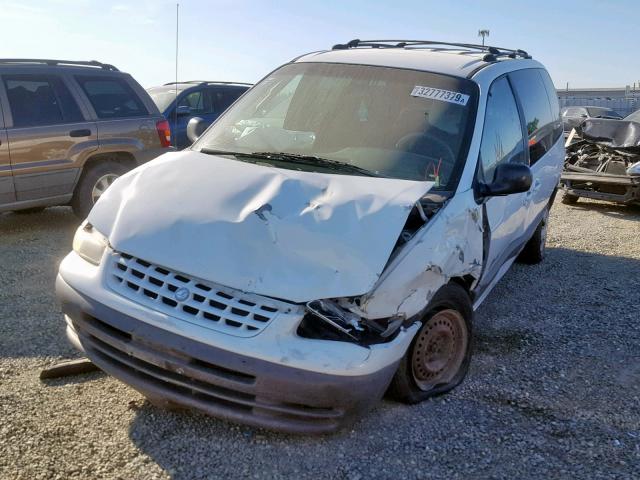 2P4GP45RXXR419008 - 1999 PLYMOUTH VOYAGER SE WHITE photo 2