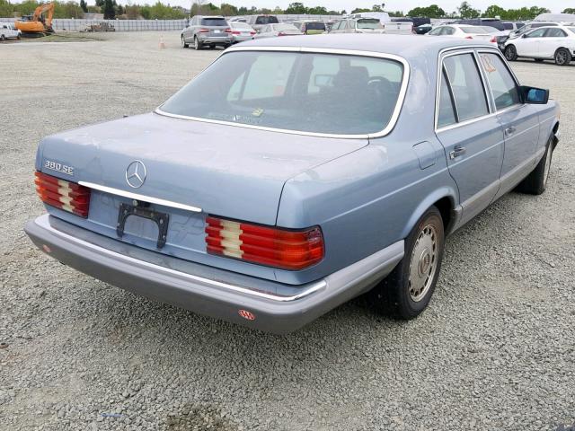 WDBCA32D5FA117425 - 1985 MERCEDES-BENZ 380 SE BLUE photo 4