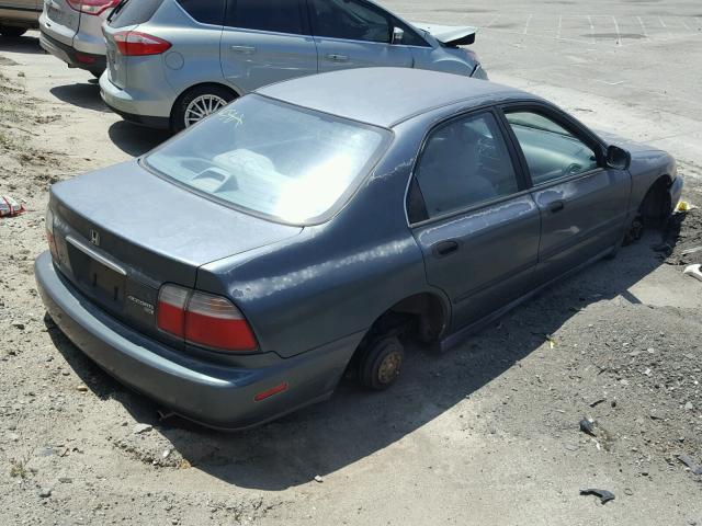 1HGCD5529VA142178 - 1997 HONDA ACCORD DX GREEN photo 4