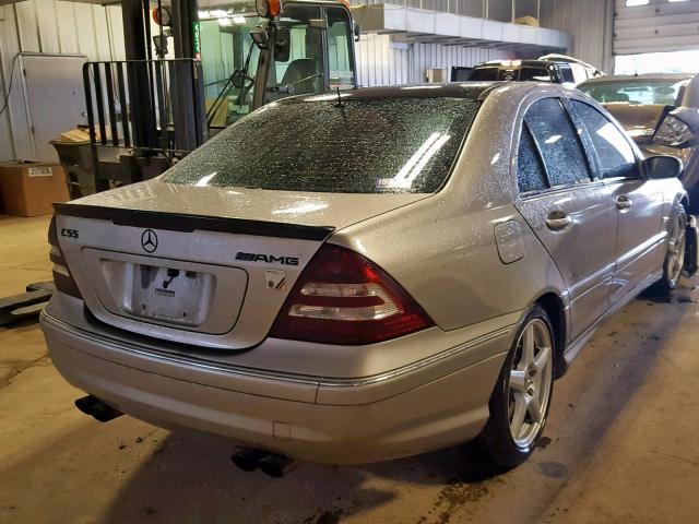 WDBRF76J05F637813 - 2005 MERCEDES-BENZ C 55 AMG SILVER photo 4