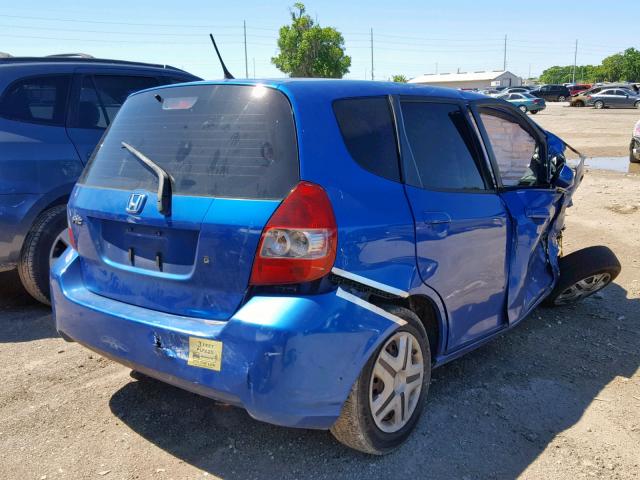 JHMGD37428S026806 - 2008 HONDA FIT BLUE photo 4