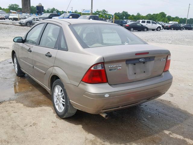 1FAFP34N05W248529 - 2005 FORD FOCUS ZX4 TAN photo 3