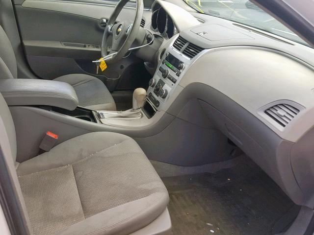 1G1ZC5EU2BF111357 - 2011 CHEVROLET MALIBU 1LT WHITE photo 5