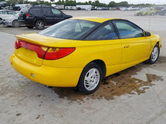 1G8ZR12751Z104262 - 2001 SATURN SC2 YELLOW photo 4