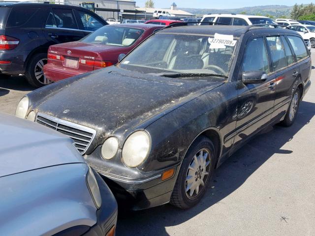 WDBJH65J62B393963 - 2002 MERCEDES-BENZ E 320 BLACK photo 2