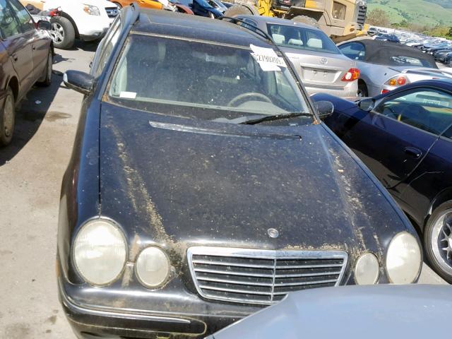 WDBJH65J62B393963 - 2002 MERCEDES-BENZ E 320 BLACK photo 9