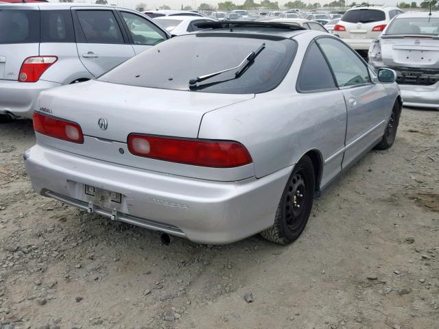 JH4DC4351YS001440 - 2000 ACURA INTEGRA LS SILVER photo 4