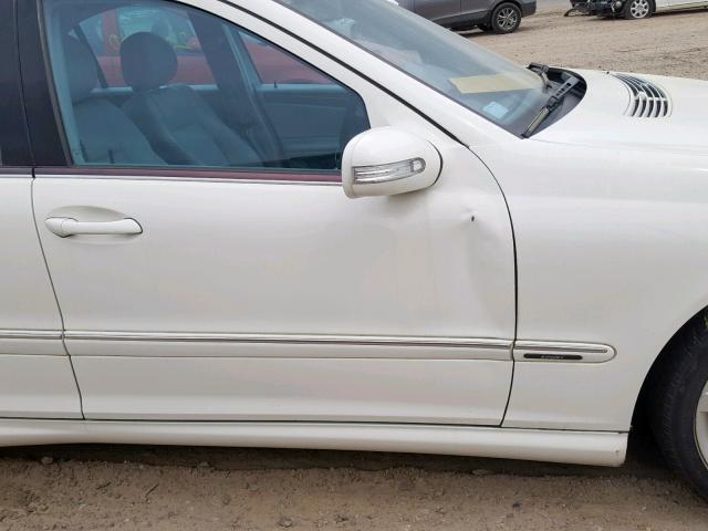 WDBRF52H97F909723 - 2007 MERCEDES-BENZ C 230 WHITE photo 9