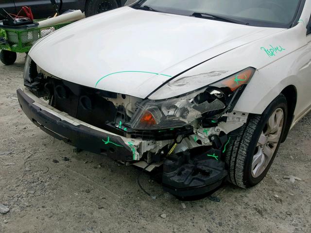 1HGCP36848A010111 - 2008 HONDA ACCORD EXL WHITE photo 9