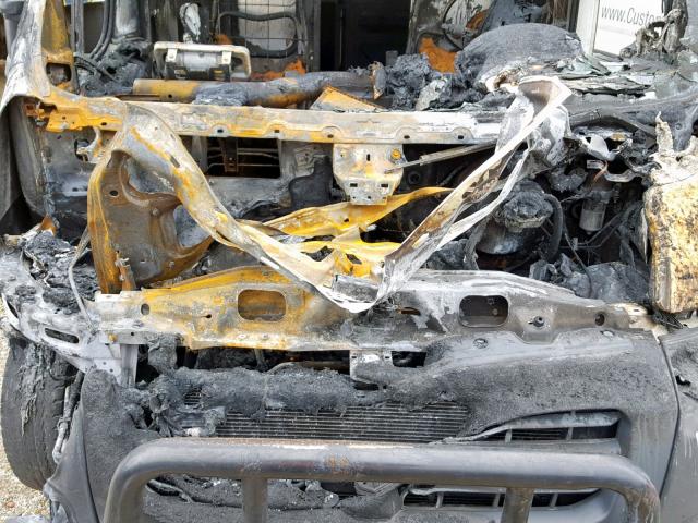 3C6URVJGXEE124363 - 2014 RAM PROMASTER 绿色 照片 7