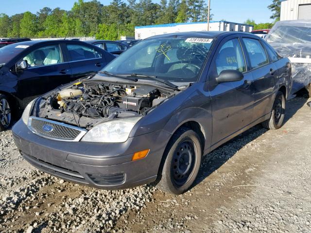 1FAFP34N27W174999 - 2007 FORD FOCUS ZX4 GRAY photo 2