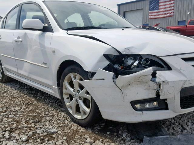 JM1BK323281127561 - 2008 MAZDA 3 S WHITE photo 9