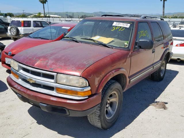 1GNCS13W1X2146376 - 1999 CHEVROLET BLAZER MAROON photo 2