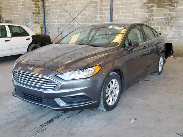 3FA6P0G76HR198285 - 2017 FORD FUSION S GRAY photo 2