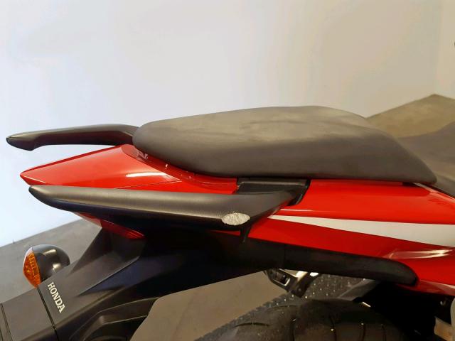 MLHPC4468E5101581 - 2014 HONDA CBR500 R RED photo 12